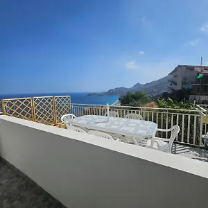 Casa Vacanze Donna Yuliya Appartamento Letojanni