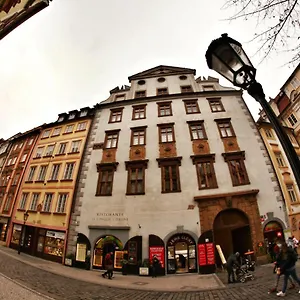 Homer - Old Town Square , Praag Tsjechië